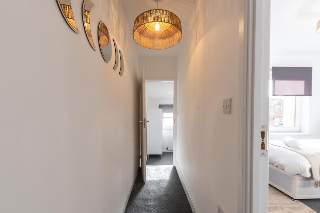 Beautiful 4 Bedroom House Reading Bagian luar foto