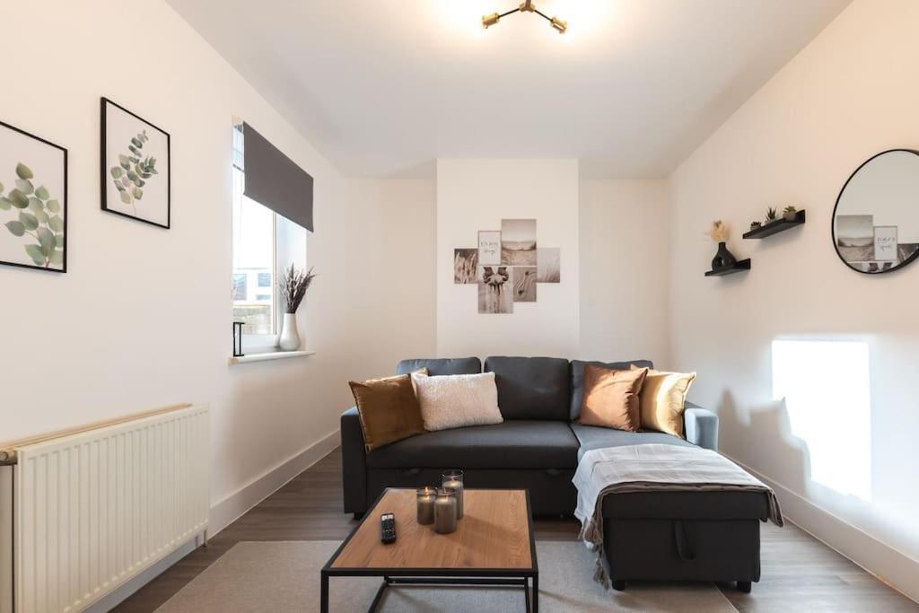 Beautiful 4 Bedroom House Reading Bagian luar foto